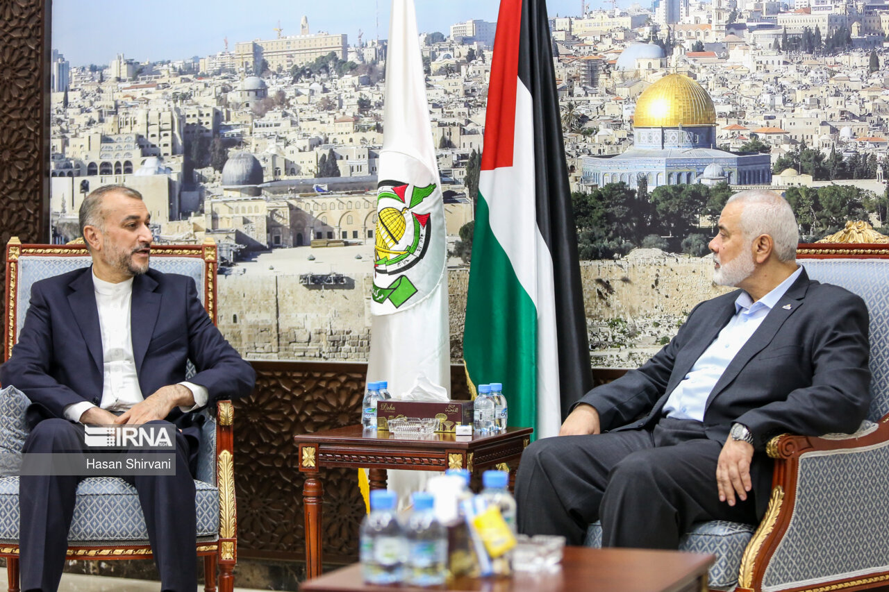 Iranian Foreign Minister Hossein Amir Abdollahian meets with the head of the Hamas Political Bureau, Ismail Haniyeh, in Doha - October 14, 2023 (IRNA)