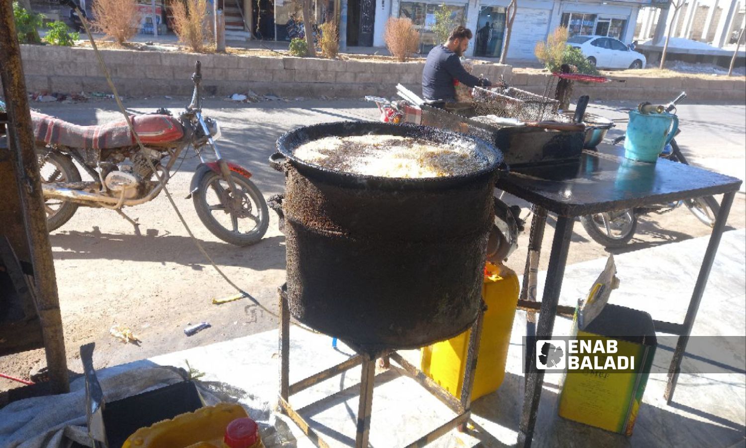 A restaurant in Muzayrib town in the southern governorate of Daraa - April 27, 2023 (Enab Baladi/Halim Muhammad)