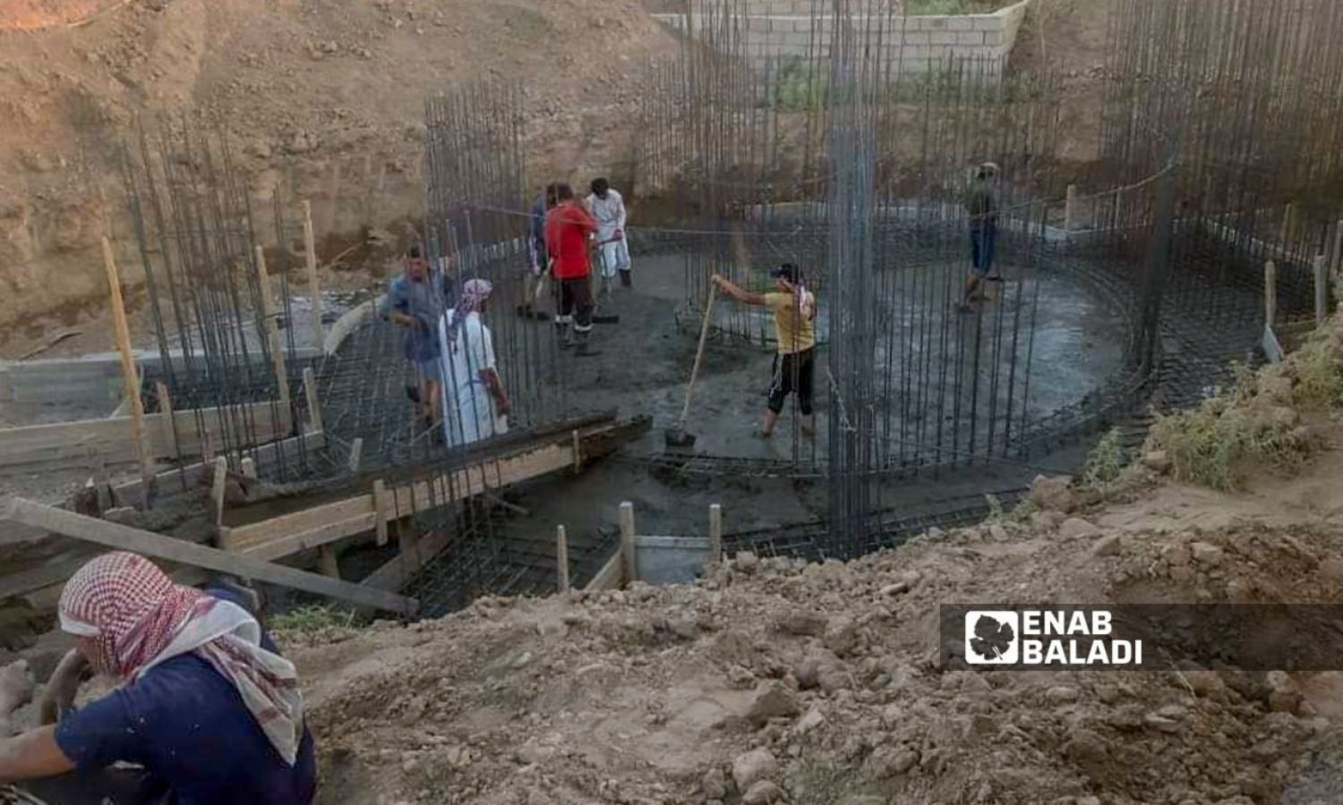 A water plant under construction in the eastern countryside of Deir Ezzor - April 23, 2023 (Enab Baladi/Obadah al-Sheikh)