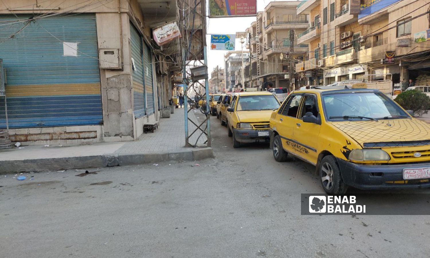 Taxis in the city of Qamishli - December 17, 2023 (Enab Baladi/Majd al-Salem)