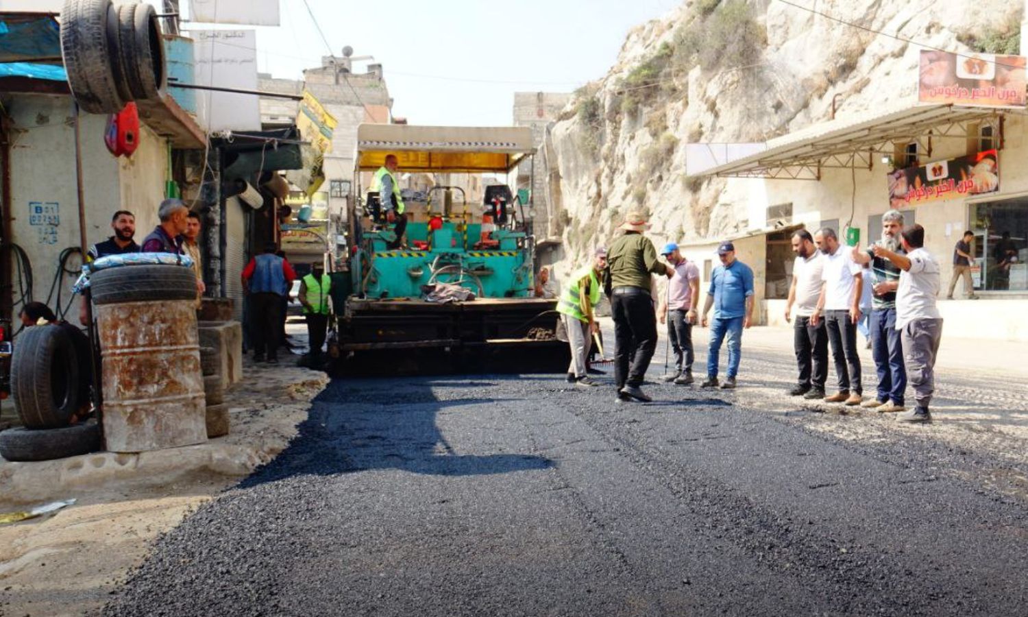 Paving a road in the city of Darkush, west of Idlib – October 12, 2023 (Sham News Agency)