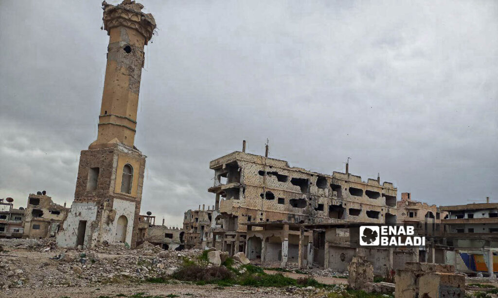 Destroyed buildings near the minaret of the Abdel-Aziz Aba Zaid Mosque in Daraa al-Mahatta - March 17, 2024 (Enab Baladi/Sarah al-Ahmad)