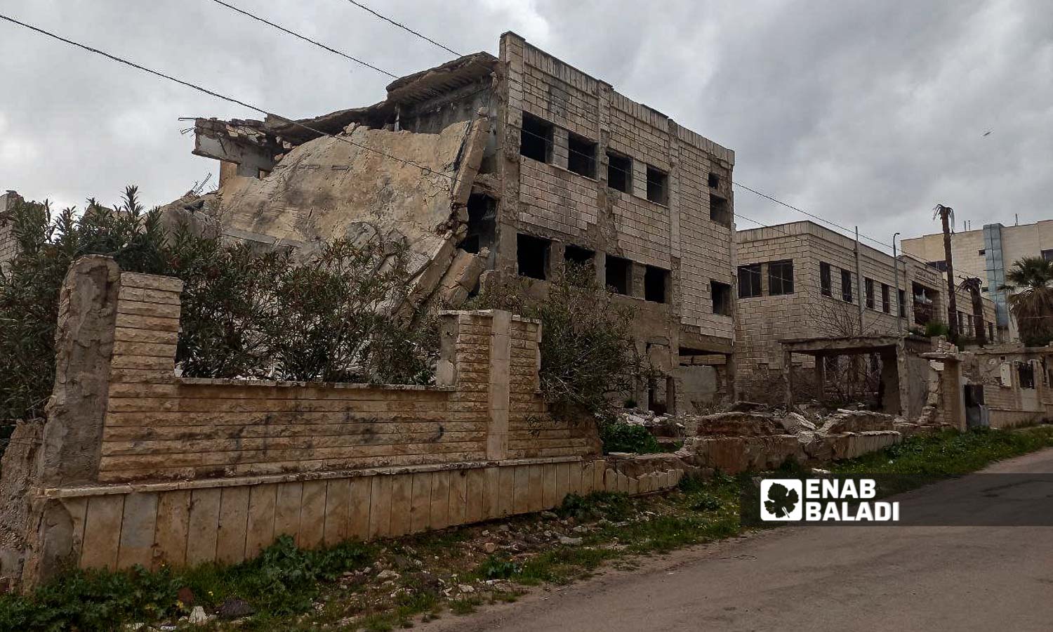 Destruction at the Maternity Hospital in Daraa al-Mahatta - March 17, 2024 (Enab Baladi/Sarah al-Ahmad)
