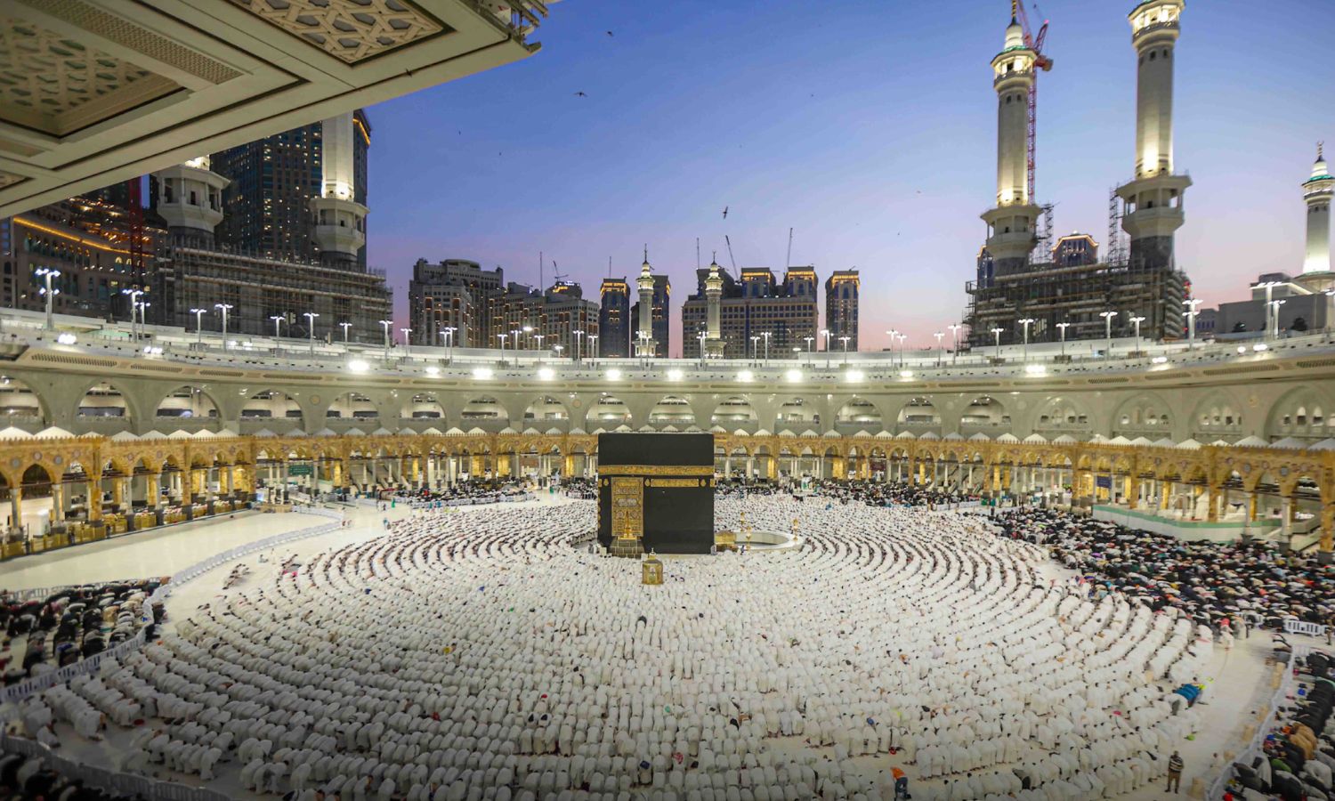 Worshippers and pilgrims praying around the Holy Kaaba - March 29, 2024 (Saudi Ministry of Hajj and Umrah/X)