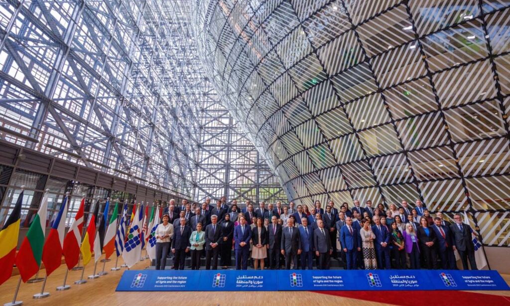 Commemorative photo of participants at the 8th Brussels Conference on Syria - May 27, 2024 (AFP)