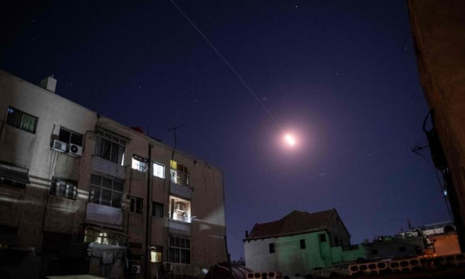 Syrian air defenses attempt to intercept an Israeli attack in the skies over the Syrian capital, Damascus - April 4, 2023 (AFP)