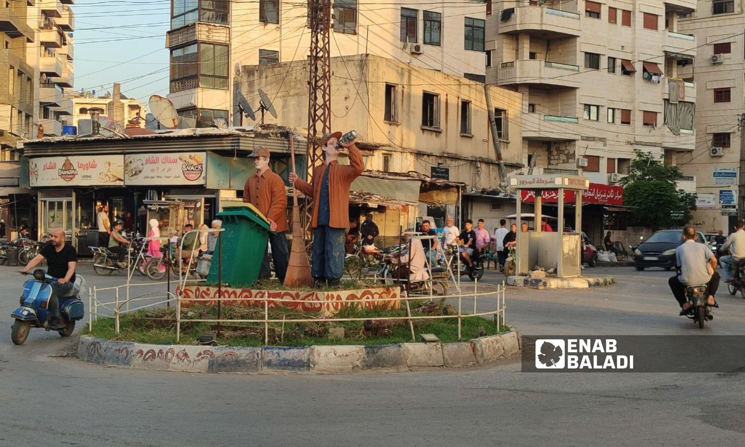 The cleaning workers’ square and statue in the city of Jableh - May 30, 2024 (Enab Baladi/Linda Ali)

