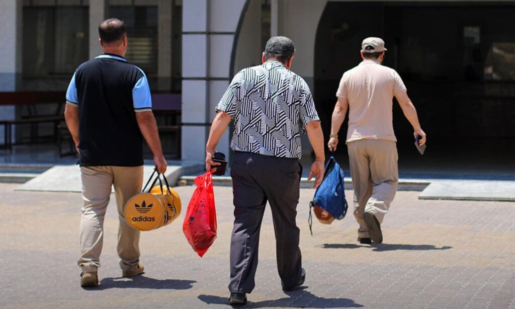 Travelers at the Bab al-Hawa border crossing between Syria and Turkey - June 31, 2024 (Bab al-Hawa crossing/ Facebook)