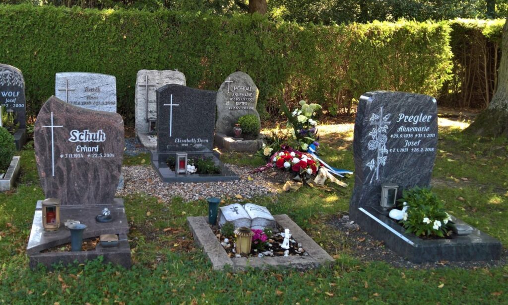 Burial rites and methods vary in Germany (Imago/Focus)