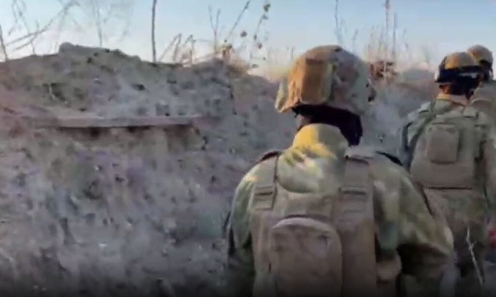 Elements from Hayat Tahrir al-Sham heading to the front lines with regime forces in the western countryside of Hama - July 19, 2024 (Military Media/Telegram)