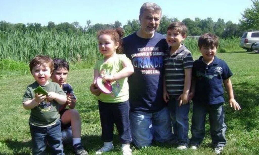 Syrian-American doctor Majd Kam Almaz with his grandchildren (Majd's family)