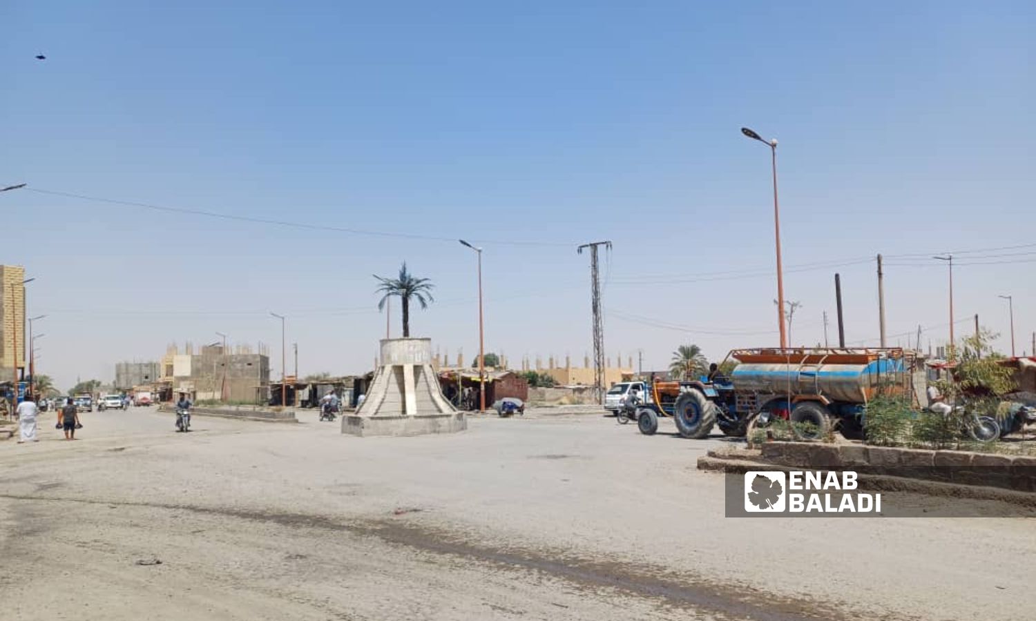 Granij roundabout in eastern Deir Ezzor countryside, August 19, 2024 (Enab Baladi/Obadah al-Sheikh)