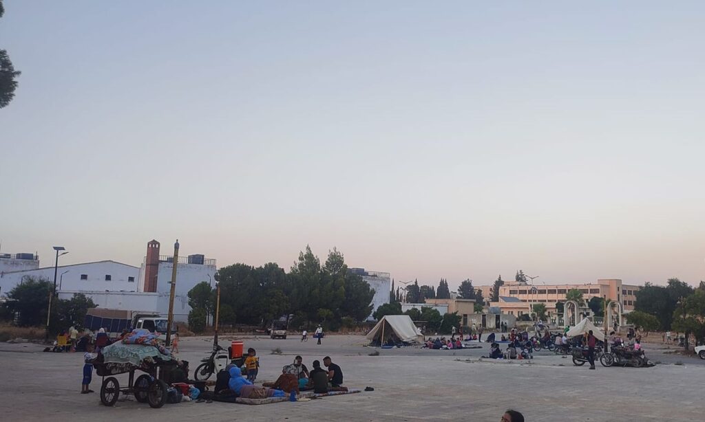 Civilians residing in tents at the al-Ziraea Park west of Salamiya city after an earthquake struck the area on August 17, 2024 (Salamiya News/Facebook)