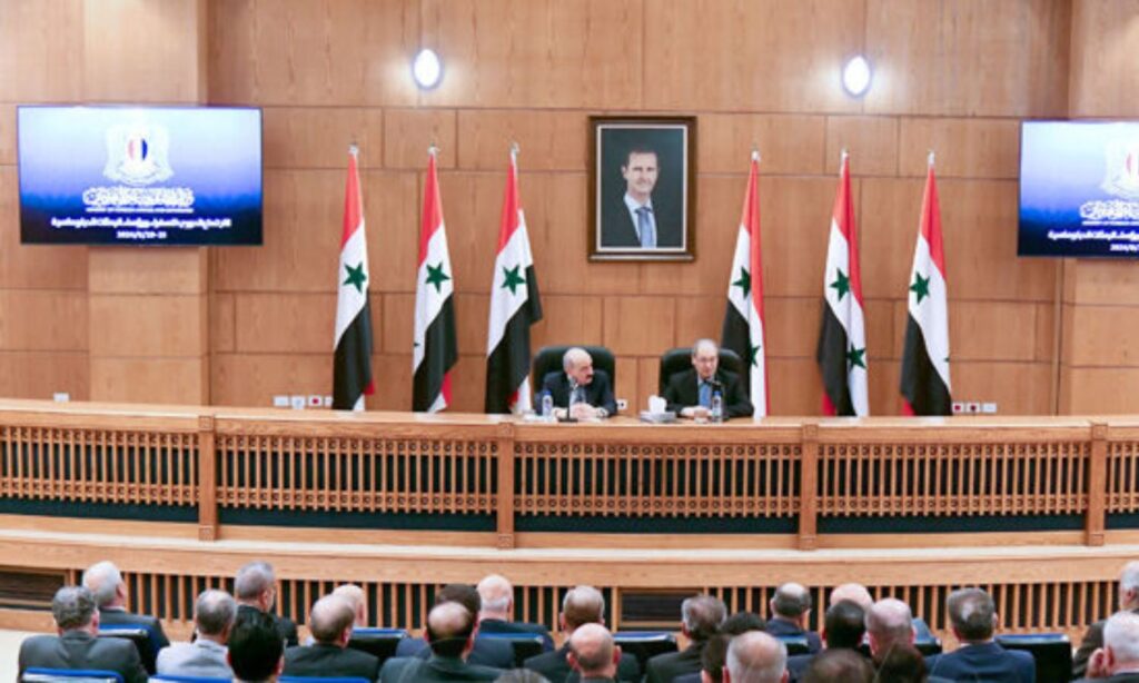 The Interior Minister of the regime’s government with the Foreign Minister in a meeting with diplomatic missions in Damascus - August 28, 2024 (SANA)