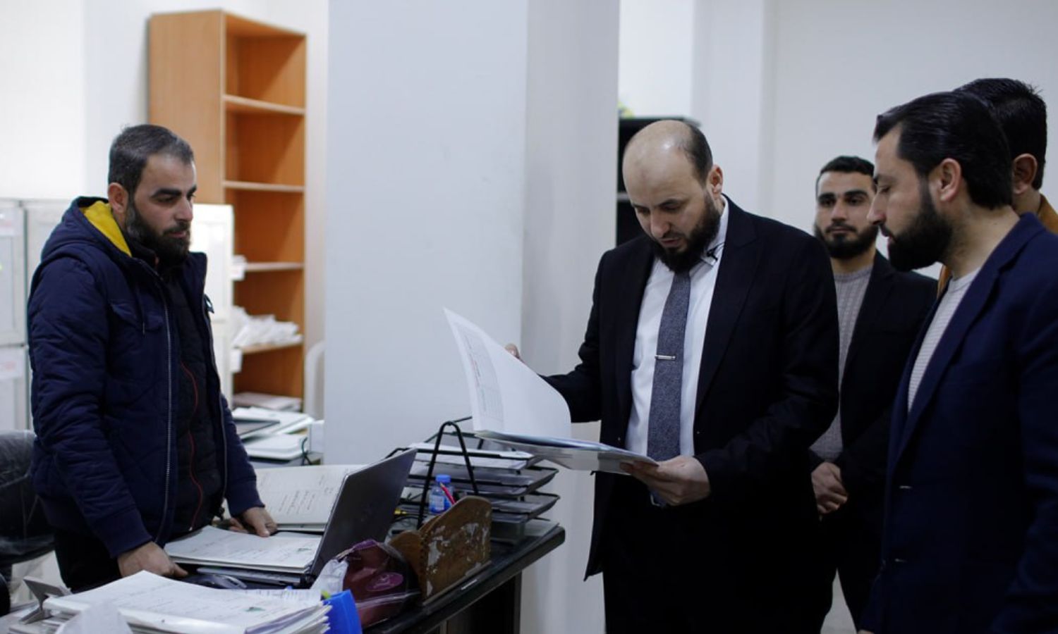 The head of the Syrian Salvation Government in Idlib, Muhammad al-Bashir, during a tour of the offices of the Ministry of Local Administration and Services and the Municipality of Idlib - March 4, 2024 (Salvation Government)