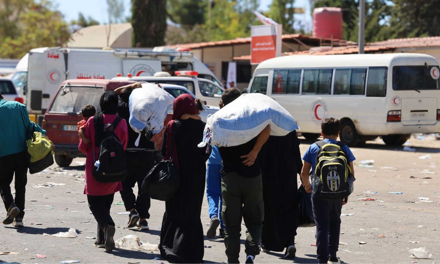 Displaced persons from Lebanon to Syria due to continued Israeli bombardment on Lebanon - October 2024 (International Committee of the Red Cross in Syria/Facebook)