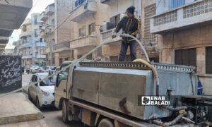 Water tanker trucks are an expensive alternative for residents in Idlib, northern Syria – January 5, 2024 (Enab Baladi/Anas al-Khouli)
