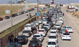 Cars waiting to enter through the Nassib border crossing with Jordan - October 2024 (Asharq Al-Awsat)