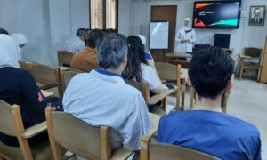 A lecture by Dr. Mariam al-Khalil at Ibn Rushd Hospital for Mental Illnesses in Damascus on antipsychotics – May 2023 (Ibn Rushd Hospital/Facebook)