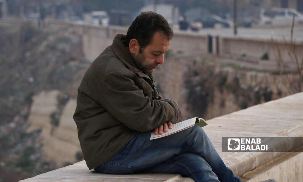 Aleppo Citadel is a favored destination for families and youth to stroll and explore - December 15, 2024 (Enab Baladi/Walid al-Idlibi)