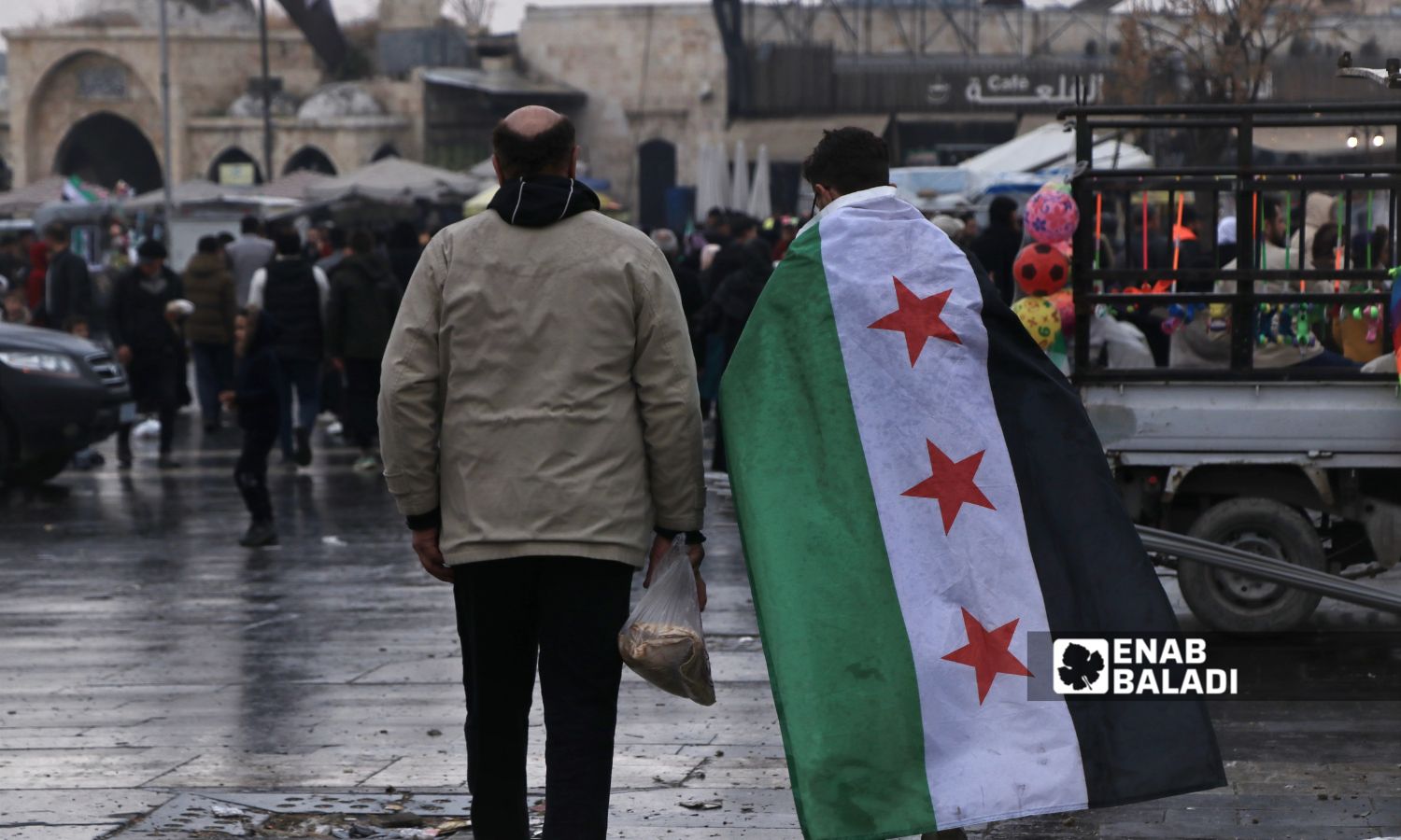 Residents from various regions flocked to the historical Aleppo Citadel - December 12, 2024 (Enab Baladi/Walid al-Idlibi)