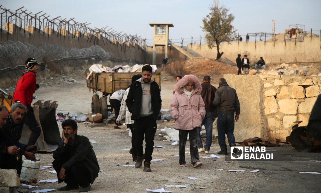 Civilians from the families of detainees waiting outside Sednaya prison - December 9, 2024 (Enab Baladi/Dayan Junpaz)