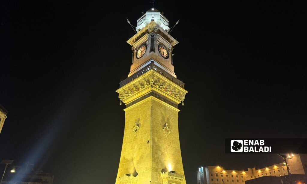 Bab al-Faraj clock in Aleppo city after the opposition factions took control of it - November 29, 2024 (Enab Baladi/Dayan Junpaz)