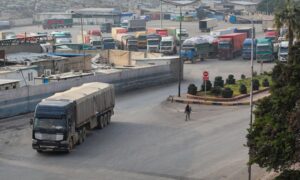 Arrival of commercial trucks through the Bab al-Hawa border crossing with Turkey in northern Syria - December 26, 2024 (Bab al-Hawa crossing/X)