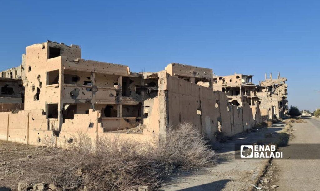 School destroyed after the previous Syrian regime's bombing of Deir Ezzor city - December 23, 2024 (Enab Baladi/Obadah al-Sheikh)