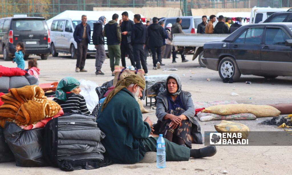 Displaced people from the Aleppo countryside to Qamishli - December 11, 2024 (Enab Baladi/Ruba Abbas)