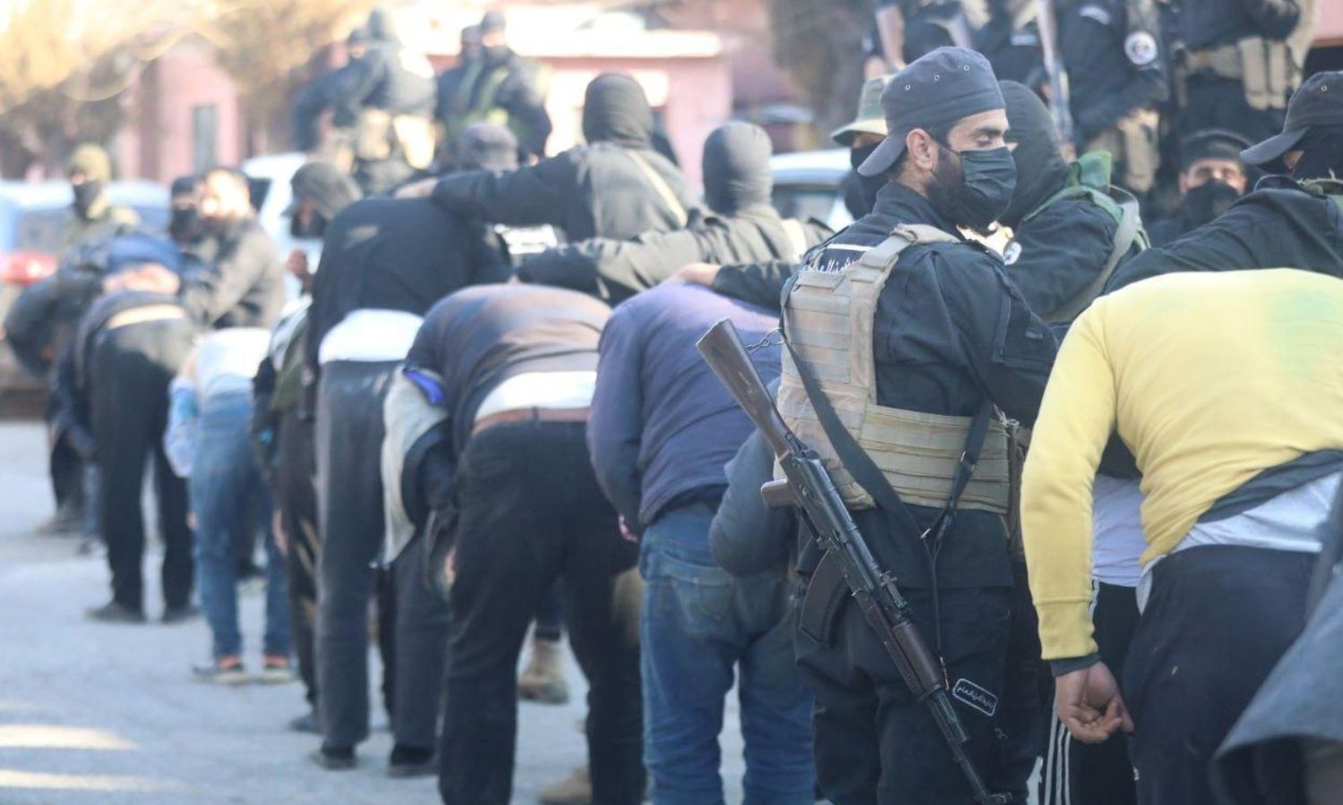 The General Security Service arrested a number of individuals involved in the killing and torture of Syrians, as well as in stealing weapons from the army and security forces to terrorize citizens and destabilize the province of Hama - January 15, 2025 (Syrian Ministry of Interior)