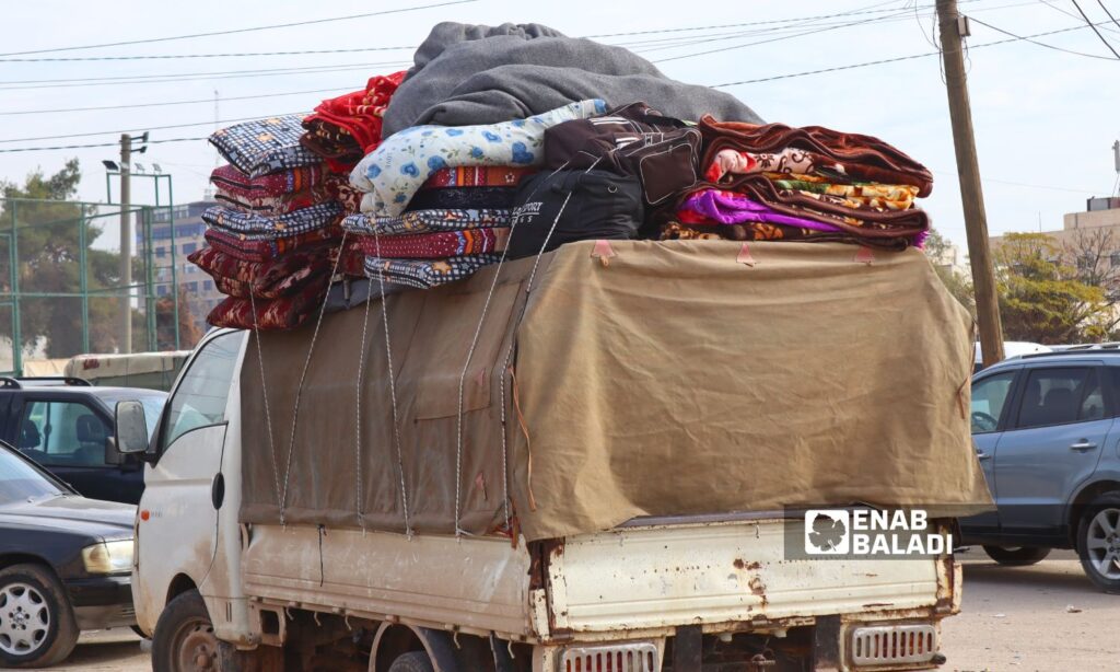 The Autonomous Administration has prepared tents in the city of Tabqa, west of Raqqa, to receive the displaced - December 11, 2024 (Enab Baladi/Ruba Abbas)