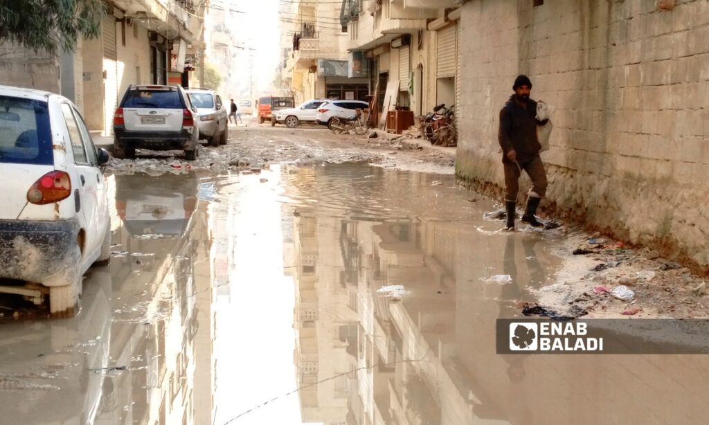 The residents of al-Dana city in the northern Idlib countryside are suffering from poor road conditions - December 4, 2024 (Enab Baladi/Mohamed Masto)