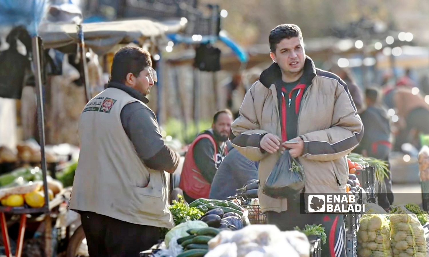 Many Syrians have been using their savings in recent years, threatening the financial safety net - February 26, 2025 (Enab Baladi)