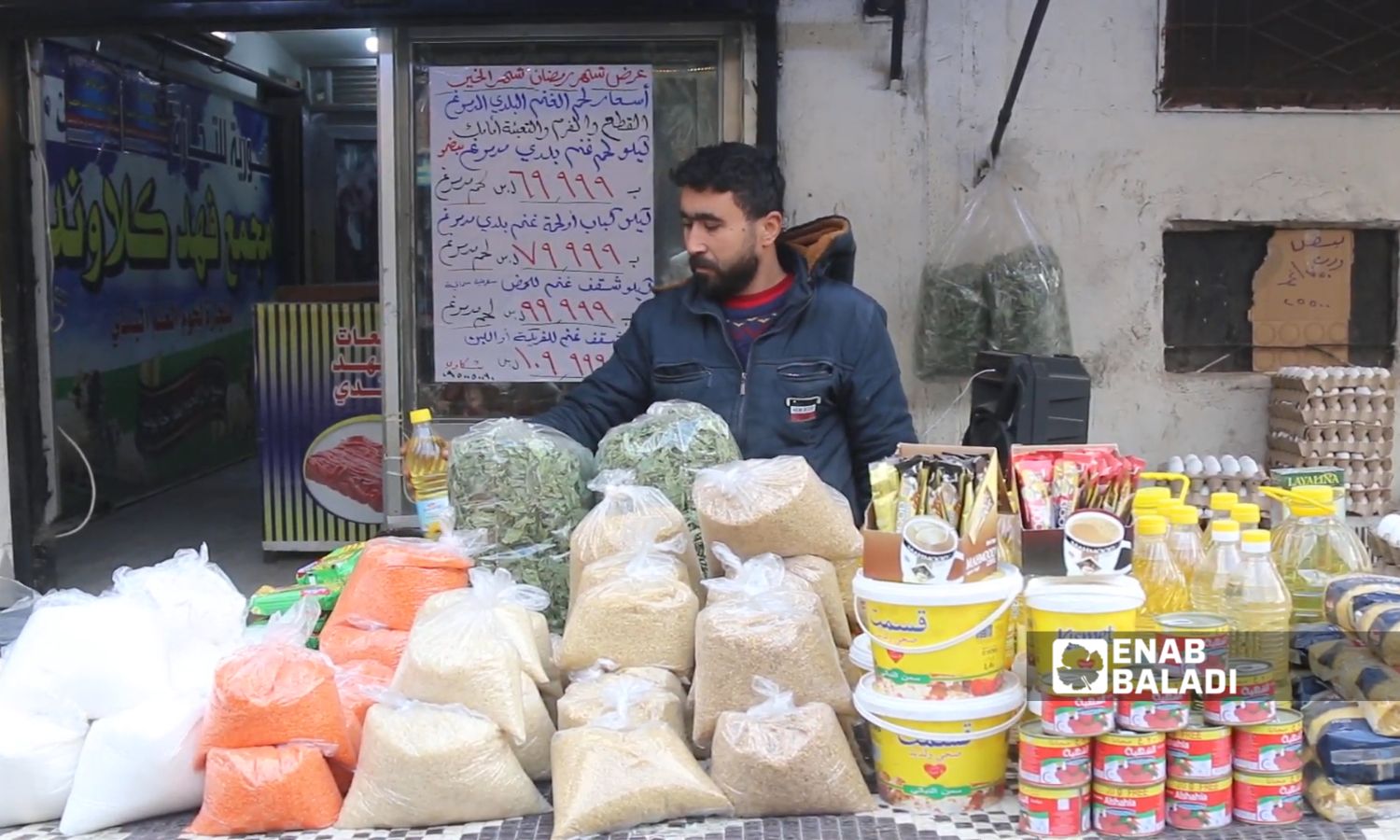 The scarcity of job opportunities drives laborers to accept low wages in the city of Aleppo - March 2025 (Enab Baladi)