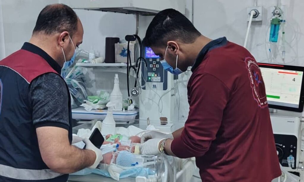 A woman gave birth to six children in northern Idlib - May 18, 2025 (Central Referral and Ambulance System)