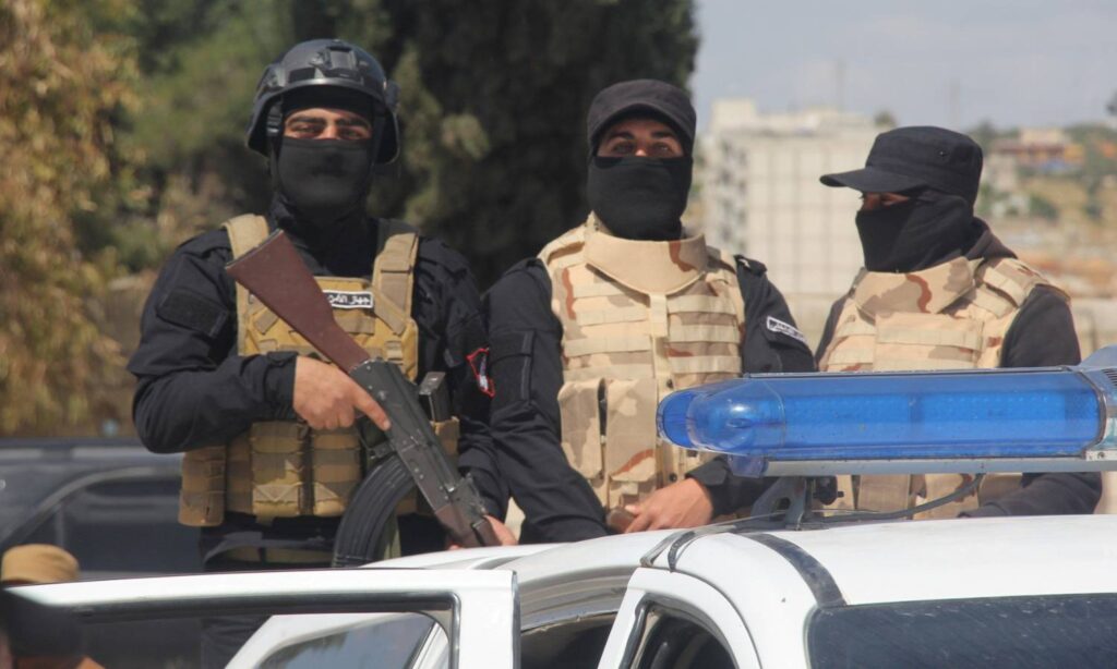 Security forces deployment in Idlib city - April 26, 2025 (Ministry of Interior)