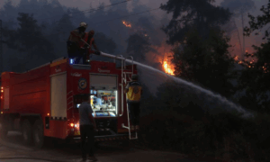 Firefighting teams attempt to extinguish wildfires in northern Lattakia countryside – July 4, 2025 (Syrian Civil Defense / Telegram)
