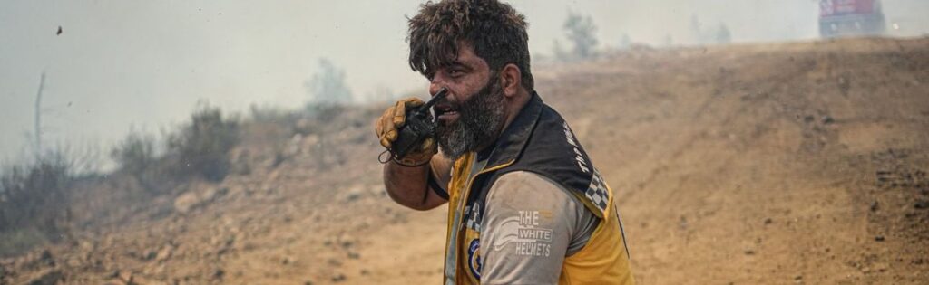 Syrian firefighting teams and Civil Defense have been battling for over a week to extinguish the fires in the countryside of the Syrian coast – July 12, 2025 (Mohammad Daboul)