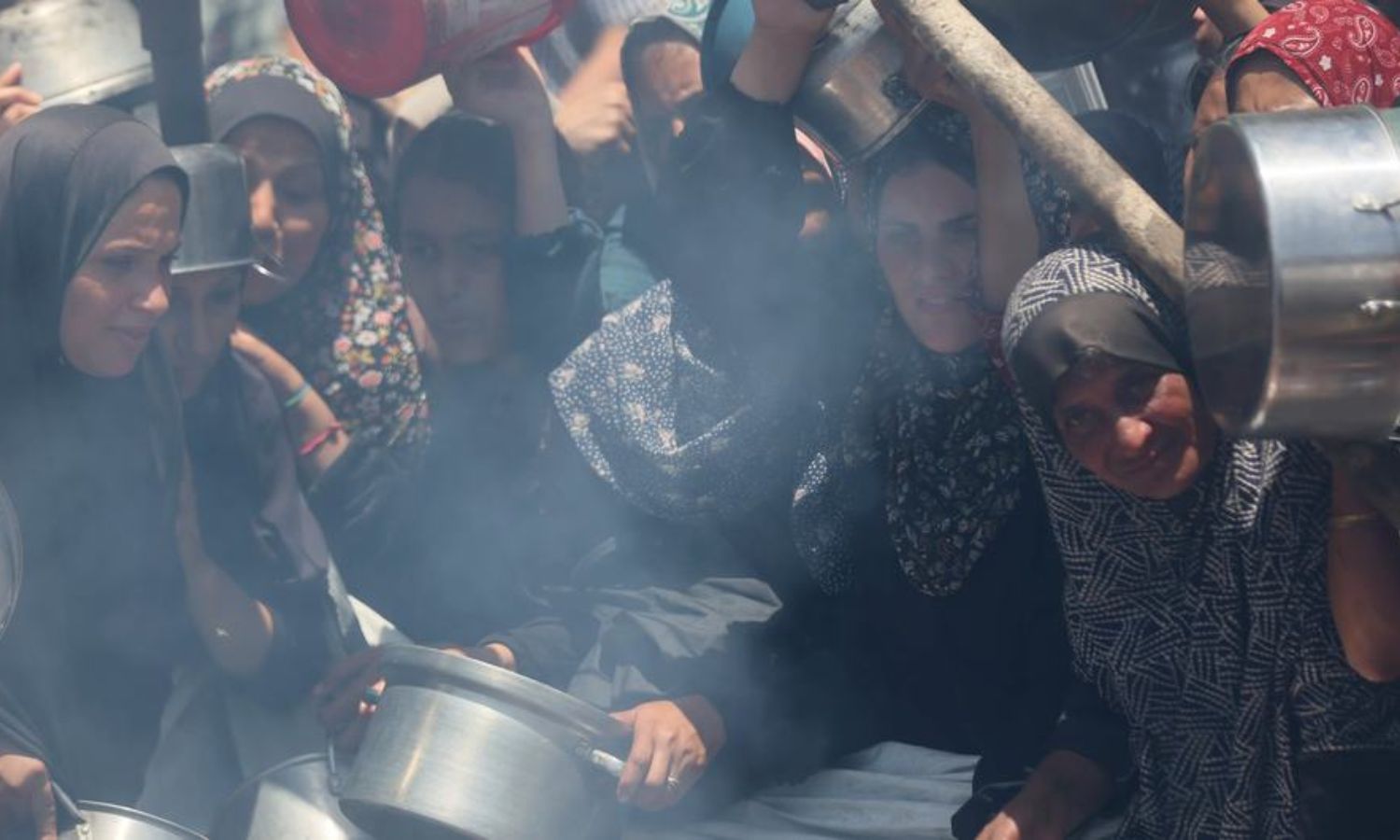 Women in Gaza attempt to obtain food – 22 July 2025 (United Nations)