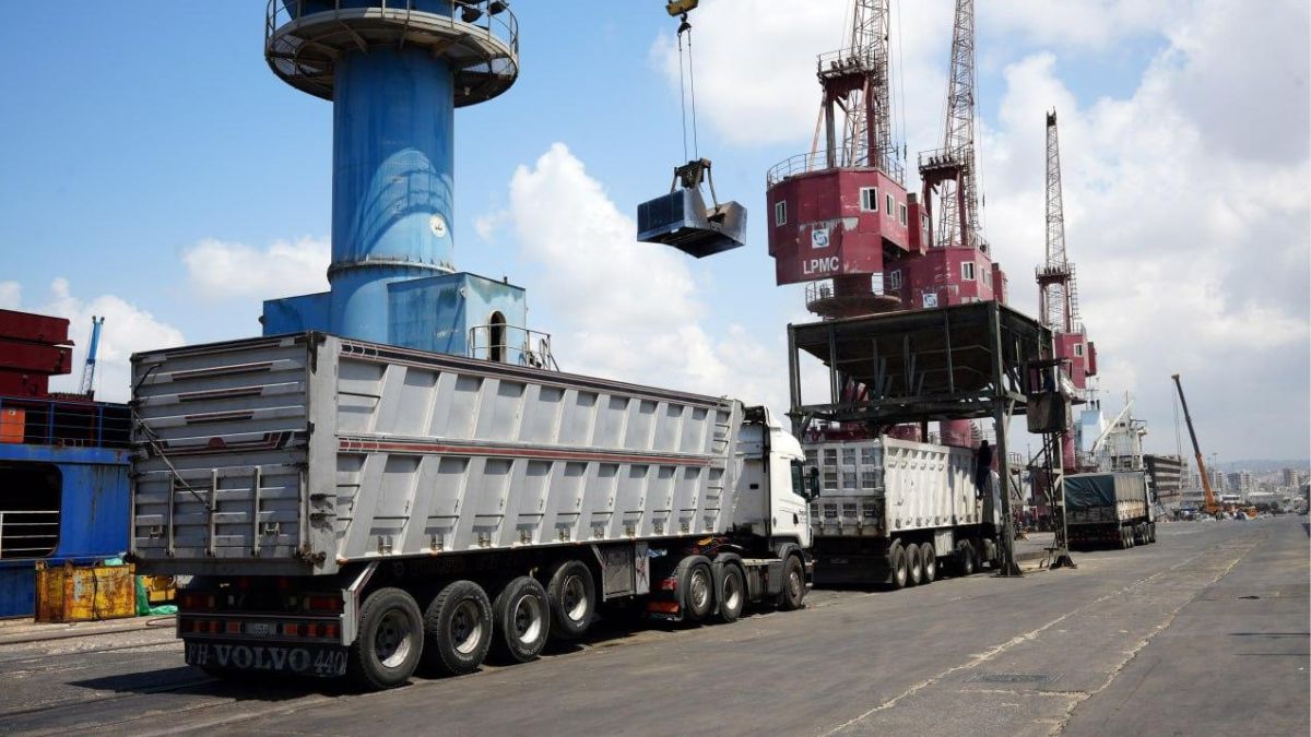 Ship carrying 6,600 tons of wheat arrives at Tartus Port on Syria’s Mediterranean coast