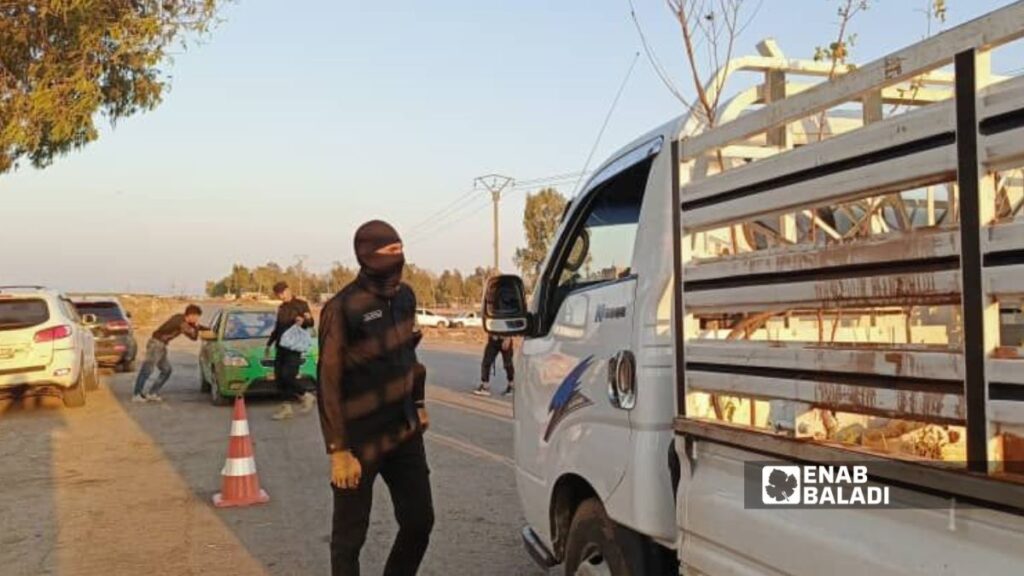 Evacuation of civilians through the Busra al-Sham humanitarian crossing – July 30, 2025 (Enab Baladi/Mahjoub al-Hashish)
