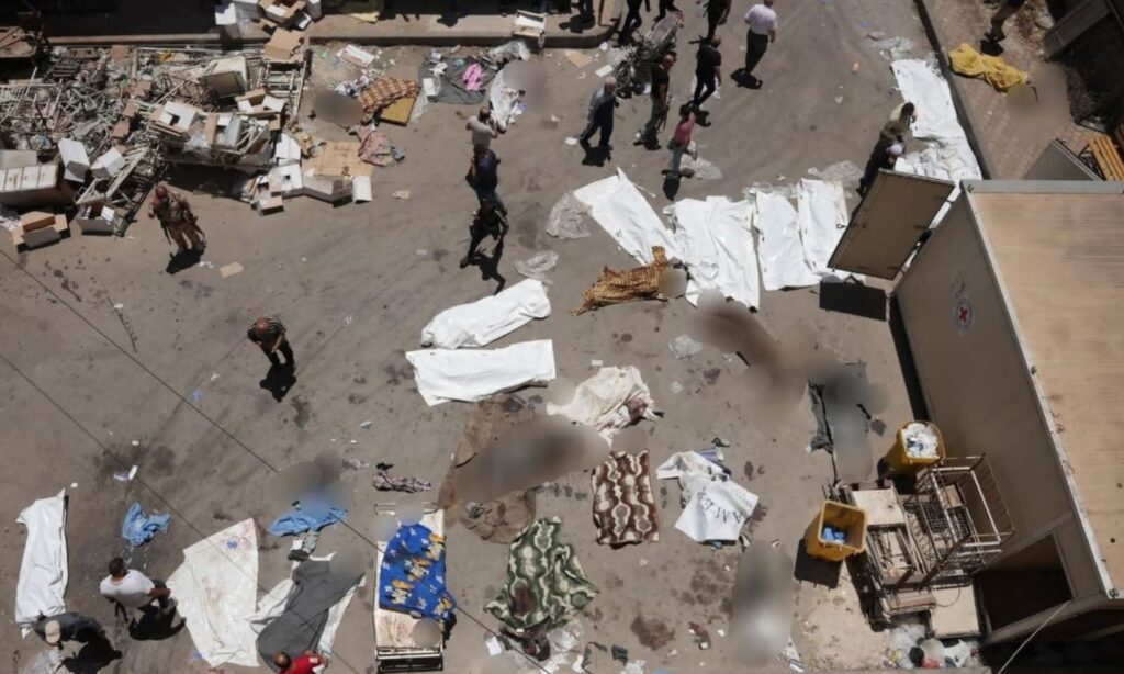 Bodies of victims scattered on the streets outside Suwayda National Hospital – July 18, 2025 (Suwayda 24/Facebook)