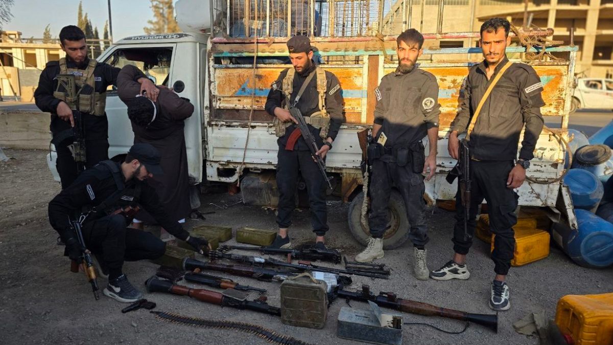 Syrian Interior Ministry seizes weapons shipment in Damascus countryside bound for SDF-held areas – September 2, 2025 (Syrian Interior Ministry)