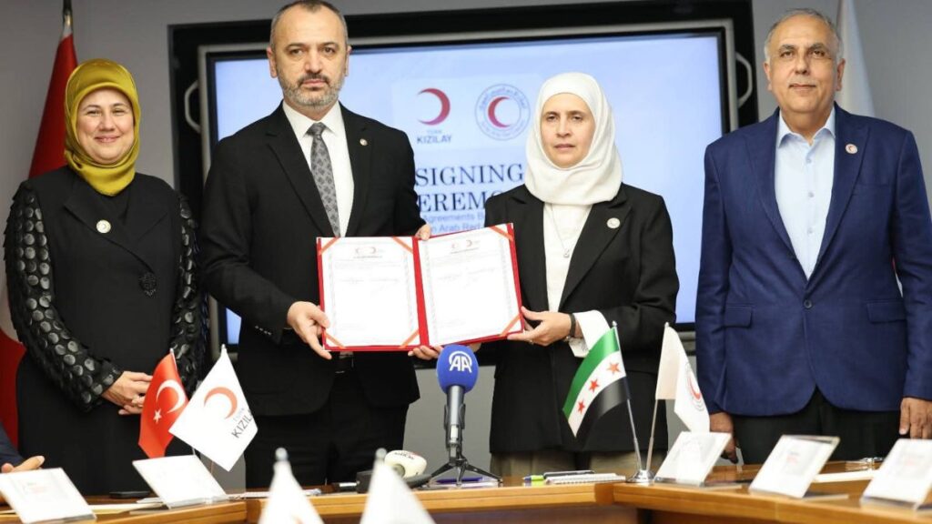 Syrian, Turkish Red Crescents ink humanitarian agreements