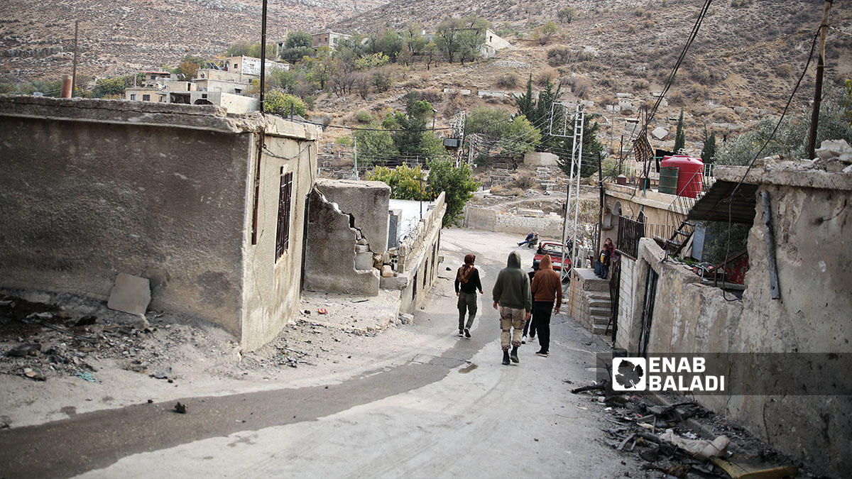 The town of Beit Jinn (southwestern rural Damascus, near the occupied Syrian Golan Heights) witnessed clashes between residents and the Israeli army during an arrest campaign, (Enab Baladi/Noor Hamza)