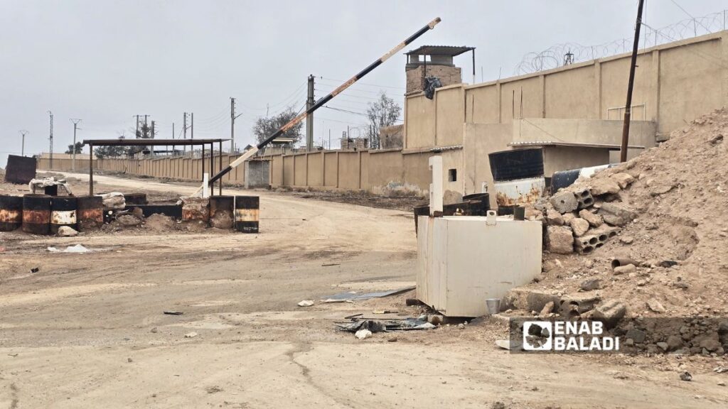 Al-Shaddadi prison in northeastern Hasakah appears empty after about 120 detainees affiliated with the Islamic State group escaped, 22 January 2026. (Enab Baladi, Marwan al-Mudahi)