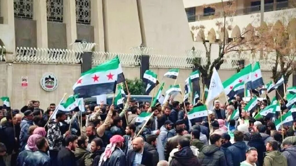 From the protest outside the UAE embassy in Damascus rejecting the Israeli Knesset decision allowing the execution of Palestinian prisoners, April 3, 2026 (Syrian al-Ikhbariya)