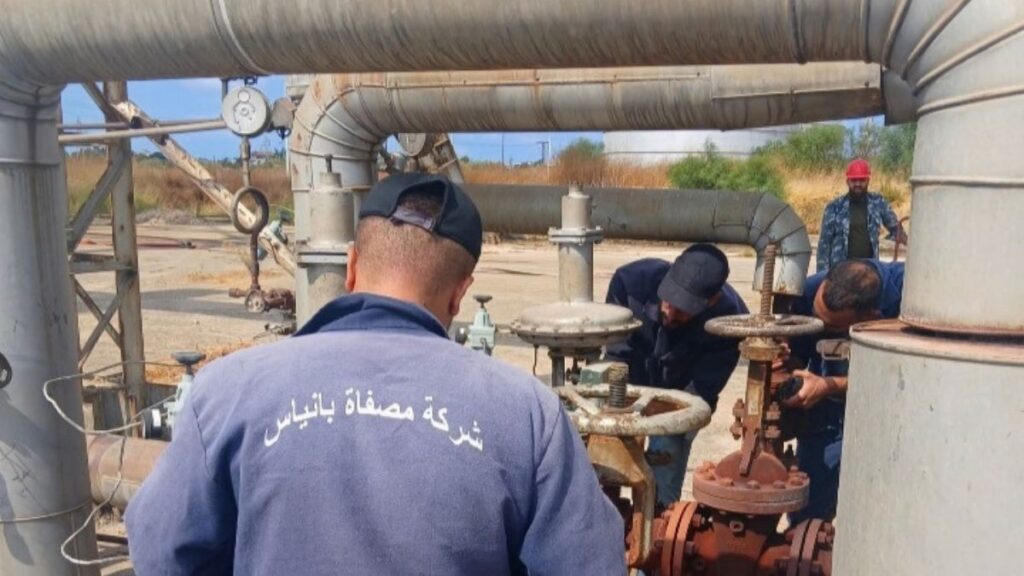 Technical teams at Baniyas Refinery carry out periodic maintenance work, September 2, 2025. (Baniyas Refinery Company/Facebook)
