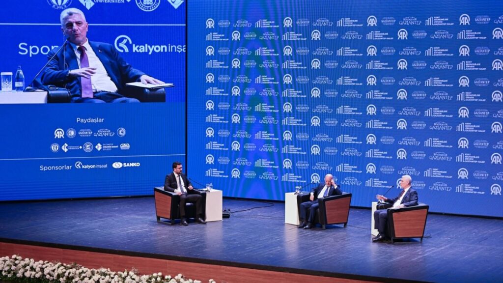 Syria's Minister of Economy and Industry and Turkey's Minister of Trade at the Anadolu Cities Economies Summit, June 9, 2026. (Anadolu)
